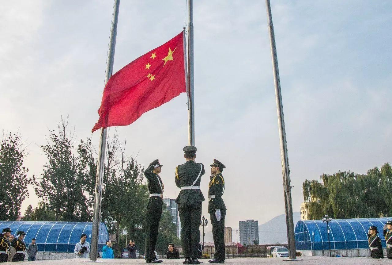 逃离办公室房间