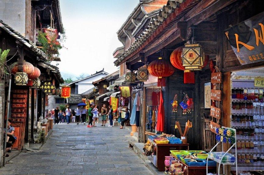 探索冷知识,尽在江苏七旬大爷跌入泥潭,路过男子以为在抓龙虾,这起误会是如何引发的?!