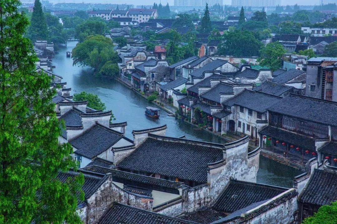 篮球运动员营救